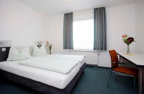 Deutz Hostel | Jugendherberge Köln-Deutz