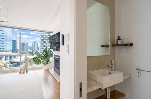 Docklands House | JuHaus Collection | Cloudhouse 210
