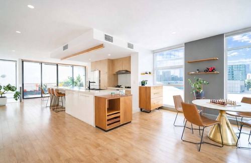 Docklands House | JuHaus Collection | Cloudhouse 210