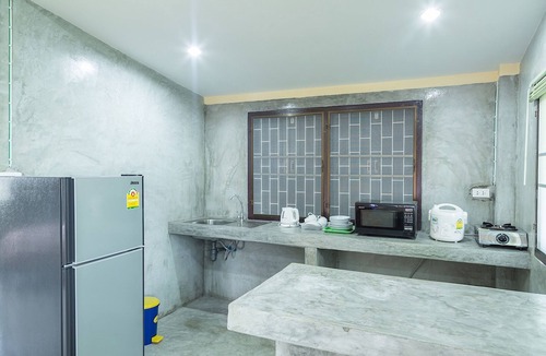 Baan Tai House | Jule Red Villa, Wifi, AC, Balcony, Terrace