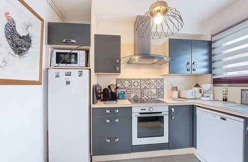 Pontaillac Apartment | Juliette by Interhome