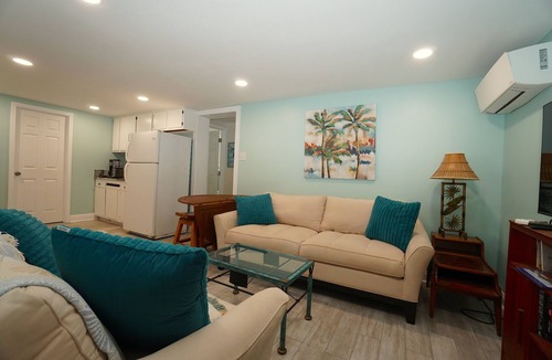 Atlantic Beach Cottage | JULY 4TH BLOWOUT DISCOUNT 500 PER NT 6/27-7/4, 2026