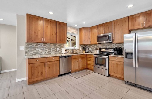 West University House | July 4th~UNR~Downtown~Family~Sleeps 10~RenoRetreat
