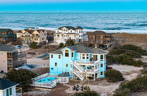 Carova Beach House | July specials Htd pool/hotub, firepit oceanview, Wild Horses, 6 bed 7 baths