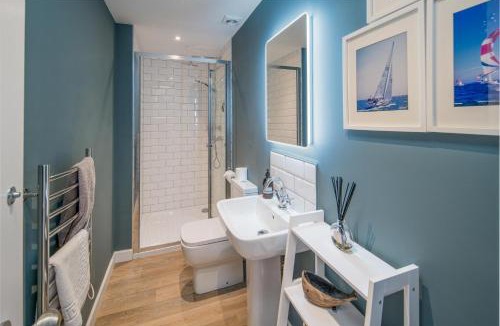 Nettlestone House | Jumble Cottage