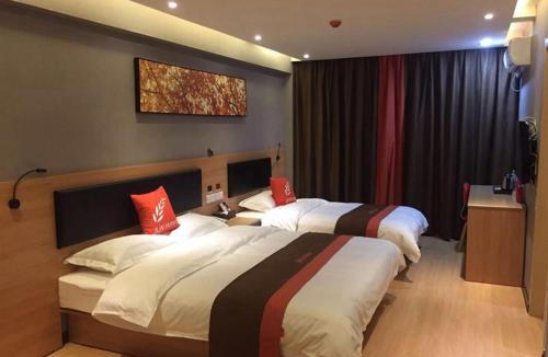 Decheng District Hotel | JUN Hotels Dezhou Decheng District Xinhu Park Pedestrian Street