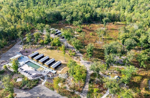 North Sebago Cabin | JUNCO - RESORT WITH 12 PROPERTIES. NATURAL POND FOR SWIMMING.