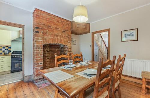 Andover House | Junction House