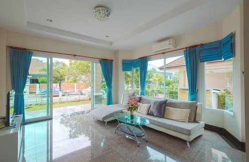 Pak Nam Villa | June Pool Villa