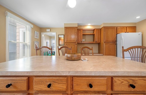 Worcester Apartment | June’s Place: A Centrally located Charming apartment
