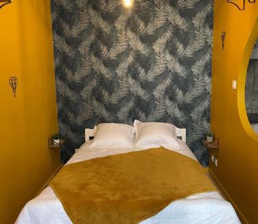 Romans-sur-Isere Apartment | JuNgLe ROOM