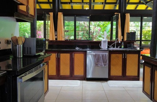Nosara House | Jungle surf monkey