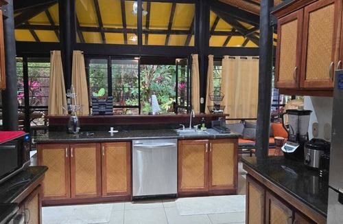Nosara House | Jungle surf monkey