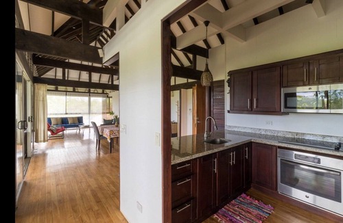 Pinilla House | Jungle Treehouse near Tamarindo and Playa Avellanas