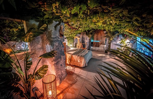 Albertville Apartment | Junglecavern - Private spa, unusual accommodation