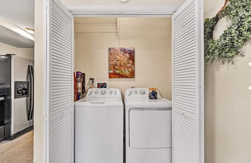 North Shore House | “Junie’s Place” Waterfront Cottage
