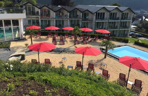 Loef House | Junior Suite-Non Refundable BI 2P - Moselstern Parkhotel Krähennest