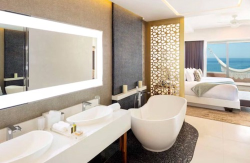 Puerto Juarez Hotel | Junior Suite Stunning Ocean View