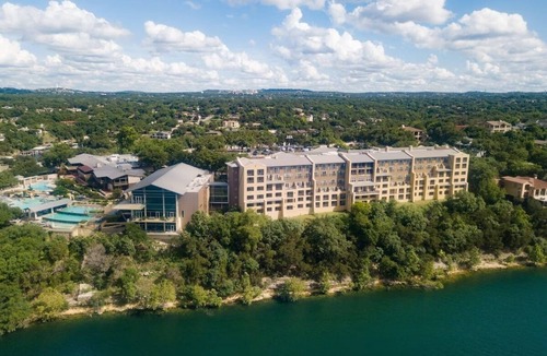 Lakeway Hotel | Junior Suite with Balcony at Lakeway Resort & Spa, Outdoor Pool!