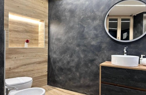 Lavis Bed & Breakfast | Junior Suite with In-Room Jacuzzi