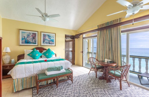 Cart Path Hotel | Junior Suite with Kitchen