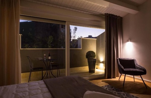 Old Town Apartment | Junior Suite with Terrace - A wisp of smoke
