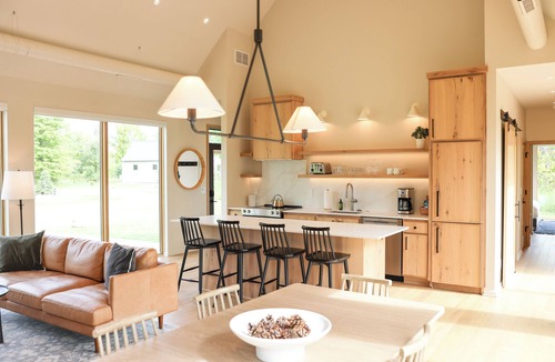 Fish Creek Cottage | Juniper at Loma Cottages
