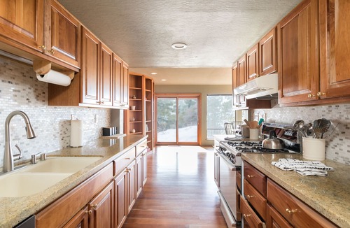 Incline Village Cabin | Juniper by AvantStay | Incredible Mountainside Home w/Incredible Lake Views!