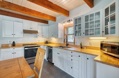 Sisters Cabin | Juniper & Pine Barrel Sauna + Hot Tub Sisters, Oregon