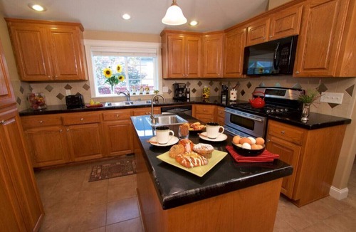 Walla Walla East House | Juniper Place · Perfect Neighborhood Home - Close to town