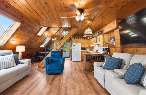 Stevensville Ski Chalet | Juniper Presents: Chalet #57 Nr Sports Courts & Beach - Amenities
