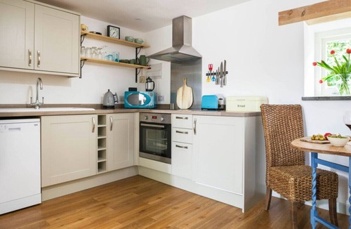 Camborne House | Juniper's Stable - rest and relax in style
