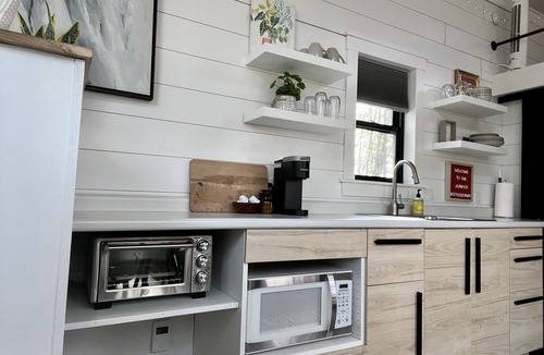 Logan House | Juniper Tiny House by The Lake