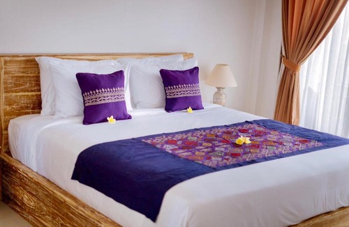 Melayang Bed & Breakfast | Junna House Ubud