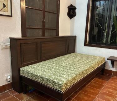 Kanthi Hotel | Junput Guest House