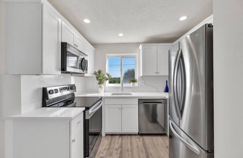 Sea Palms Condo | Jupiter Bay Resort Condo, steps to the beach! Comfortably sleeps family of 4!
