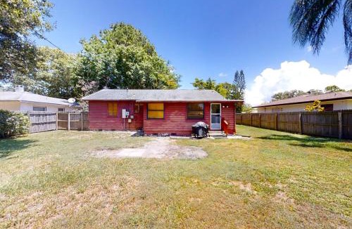 Clearwater House | Jupiter Pines Cottage