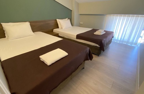 Camyuva House | Just 100 m from its blue flag public beach.