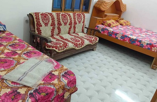 Faizabad Hotel | Just 50 Meters from RamMandir’sHeart–Where Comfort Meets Convenience,Guaranteed!
