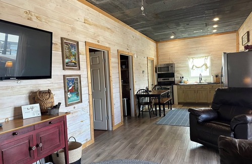 Eminence House | Just A Stone's Throw Cabin from Eminence, Jacks Fork, & Cross County Trail Ride