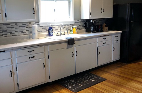 West Winfield House | "Just an Old Farm House" is a comfortable and cozy country house.