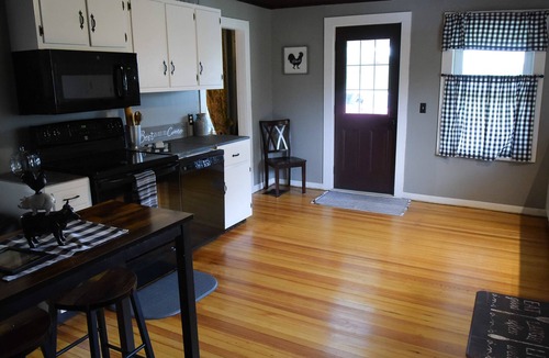 West Winfield House | "Just an Old Farm House" is a comfortable and cozy country house.