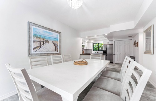 Siesta Key Apartment | Just Beachy by Beachside Management
