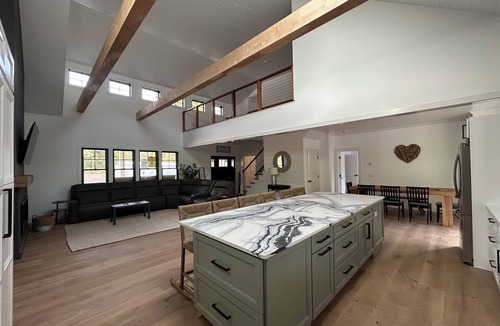 Campground Landing House | Just built 6 bed, 6.5 bath w/pool, outdoor kitchen, fire pit. Walk to beach.