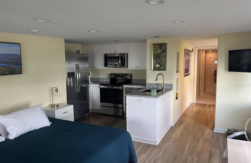 Hammondsport Resort | JUST BUILT Romantic Getaway on the Shores of Keuka Lake!