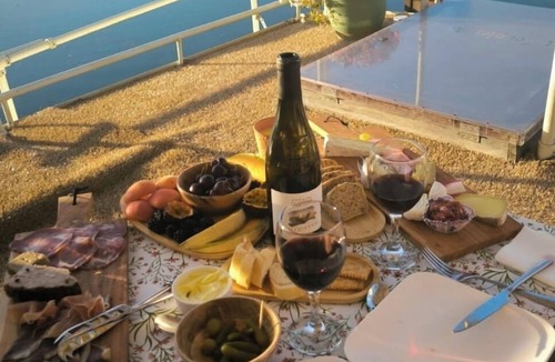 Estrun Boat Rental | Just Couples Afloat Romantic cabin with private entrance.