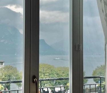 Bellagio Apartment | JUST LAKE