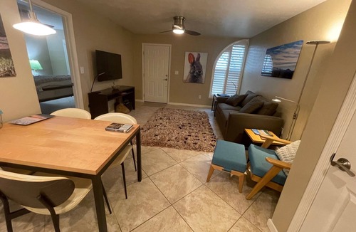 Green Valley Condo | Just listed gorgeous renovated Villas West Condo