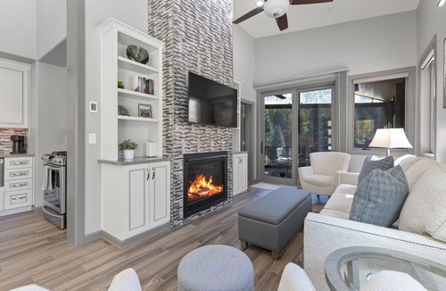 Breckenridge Ski Chalet | Just listed Rare 2 bed 2 bath Chalet on the Swan River 5 min to Breckenridge