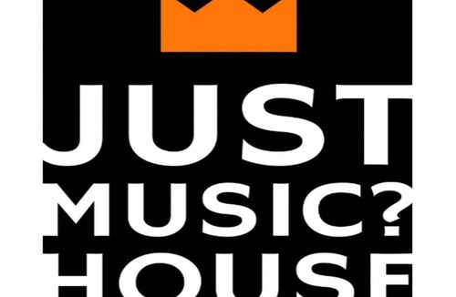 Bitonto Apartment | Just Music HOUSE